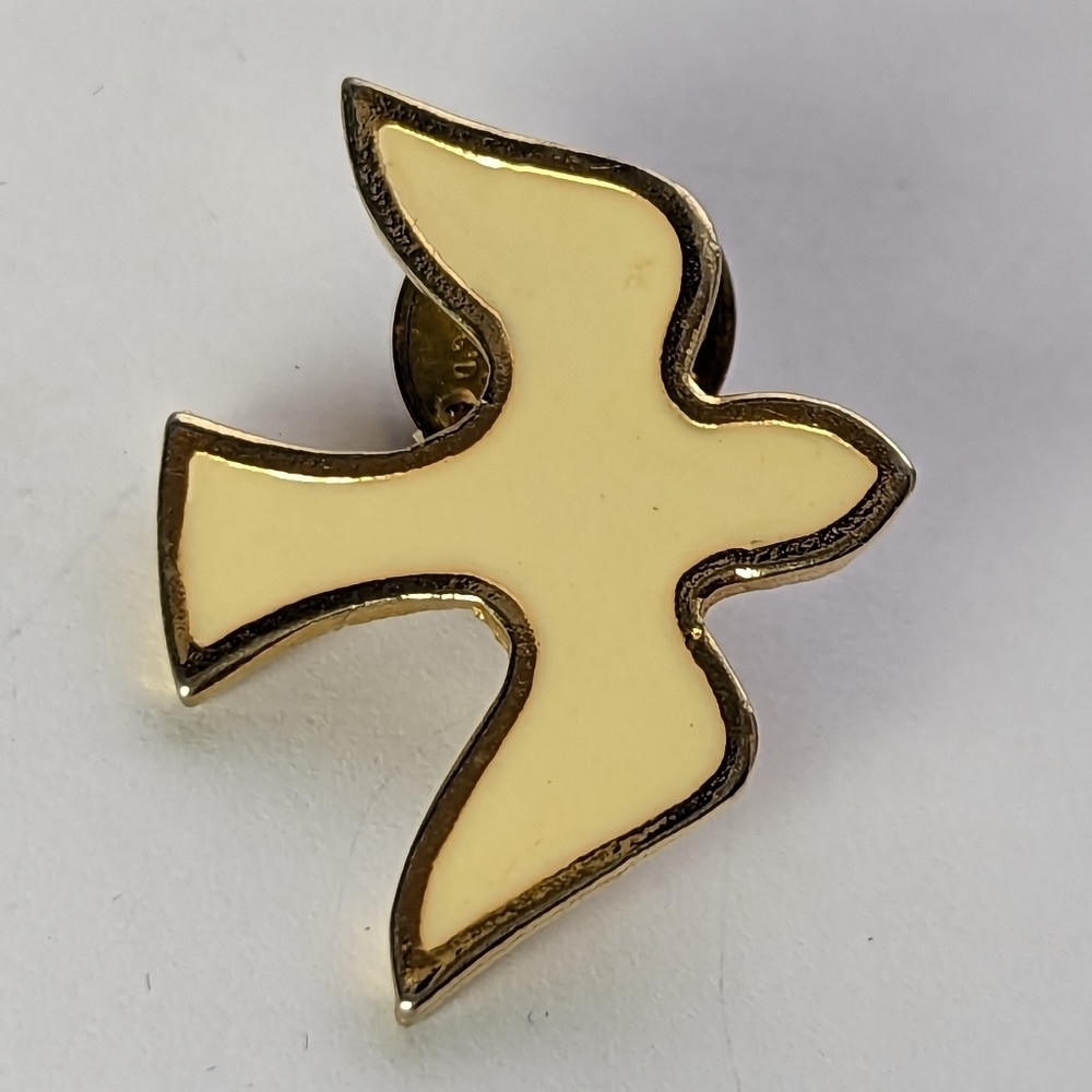 Vintage Dove Pin Brooch cream enamel gold tone with tack backing 1970 Christian